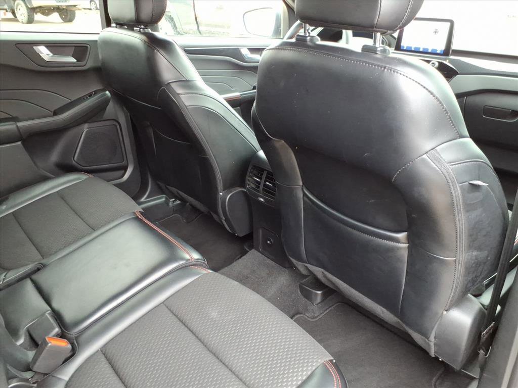 Used 2024 Ford Escape ST-Line image 16