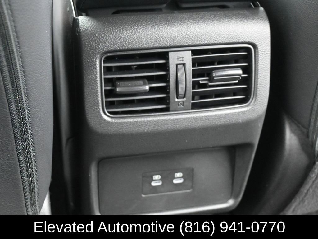 Used 2025 Nissan Rogue SL image 16