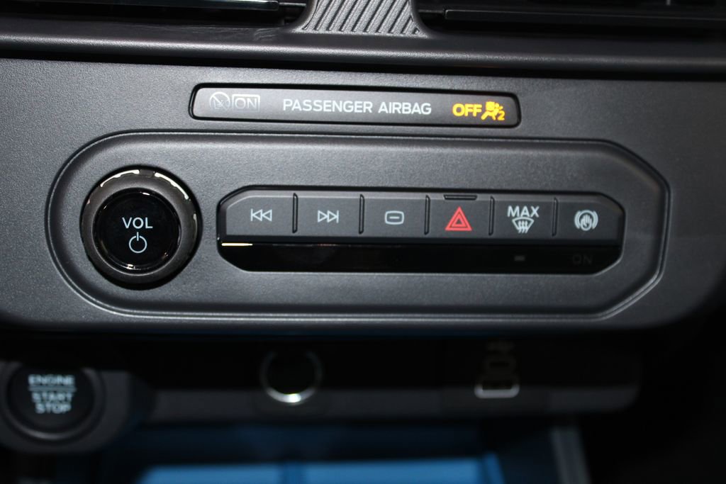 New 2025 Ford Maverick XLT w/ XLT Luxury Package image 45