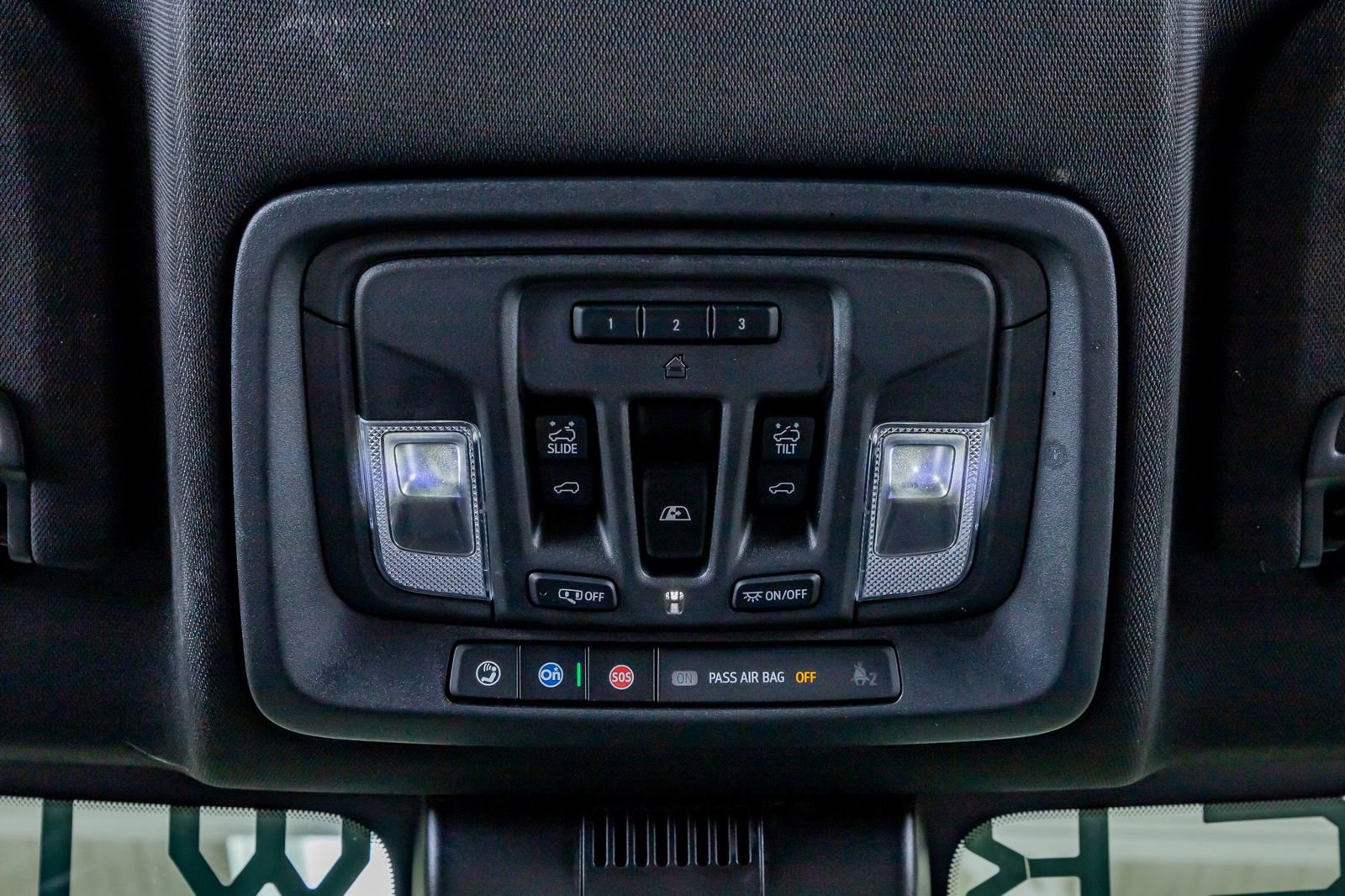 Used 2022 GMC Sierra 1500 AT4 w/ AT4 Premium Package AWD/4WD image 26