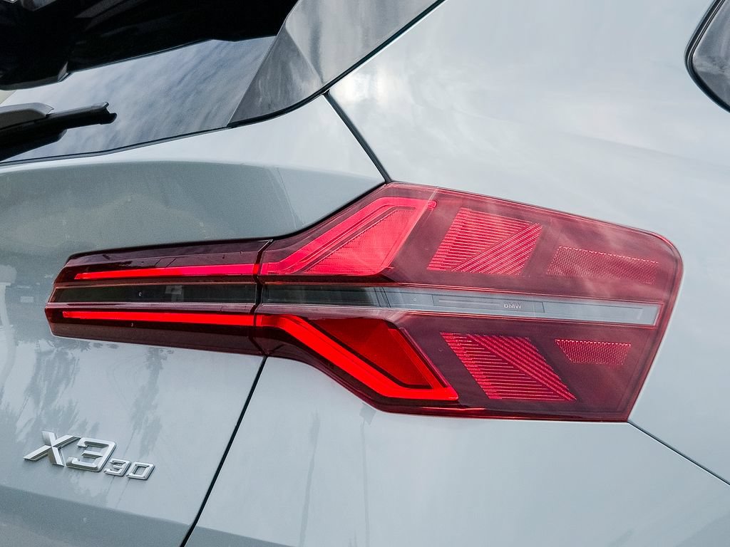 New 2026 BMW X3 xDrive30i w/ M Sport Package AWD/4WD image 4