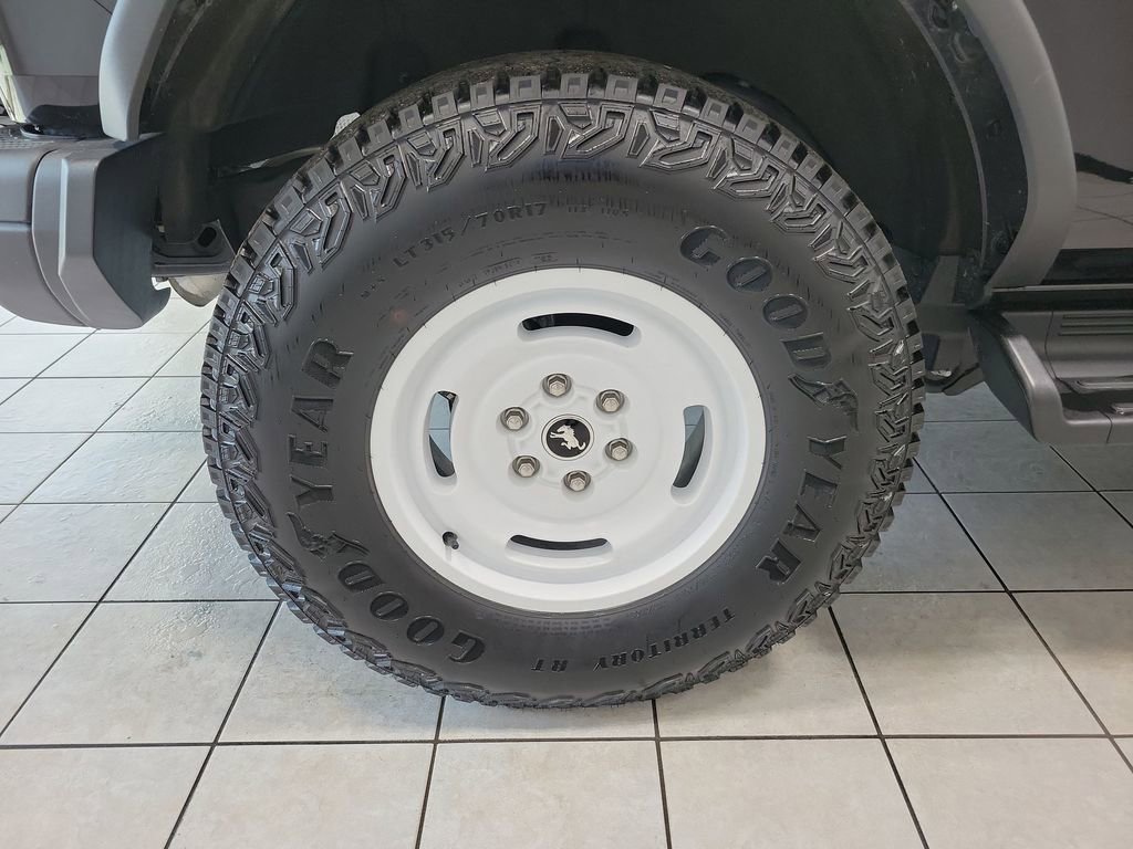 Used 2025 Ford Bronco Heritage Edition AWD/4WD image 50