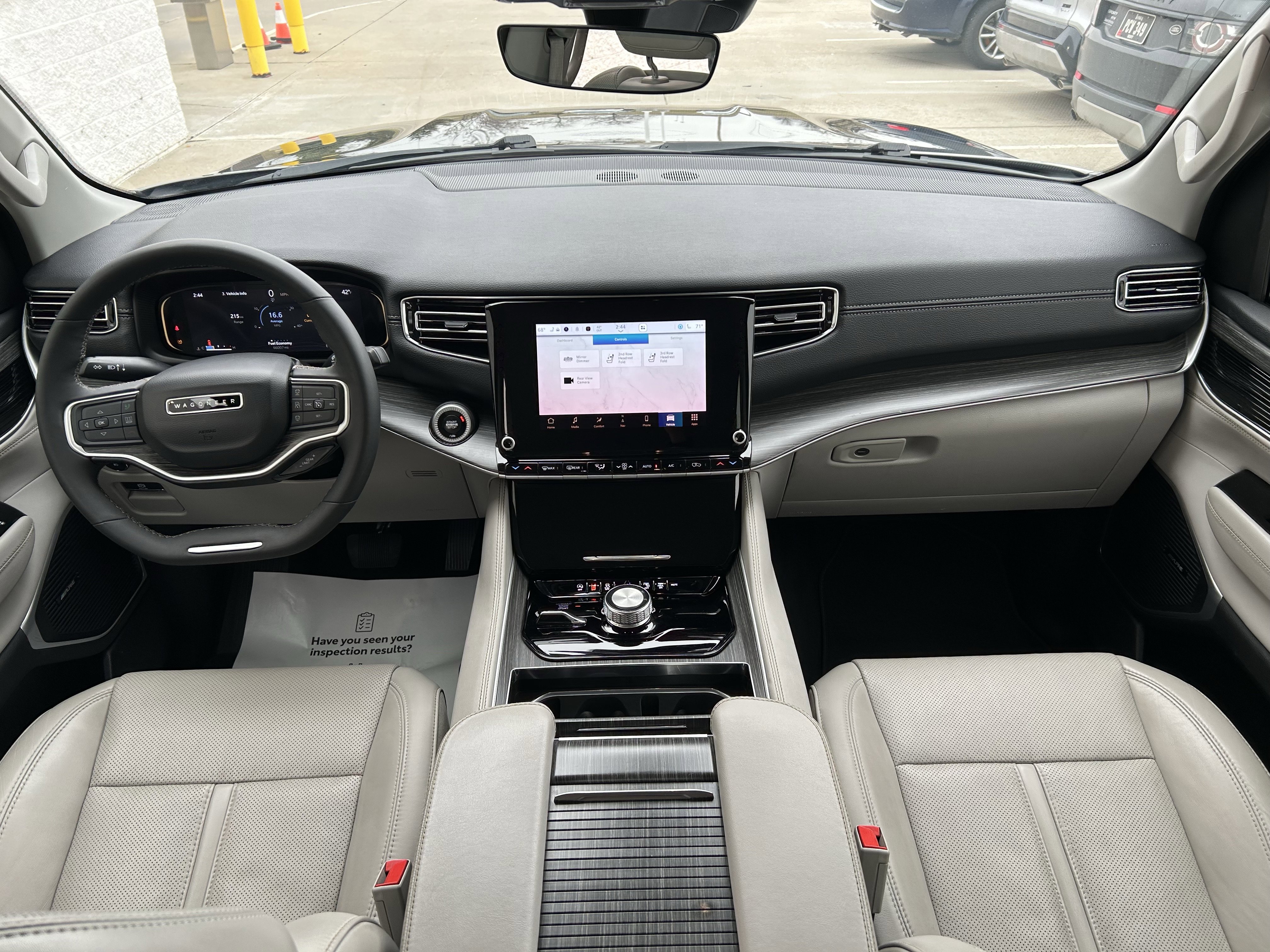 Used 2024 Jeep Wagoneer Series II w/ Flexible Seating Group image 19