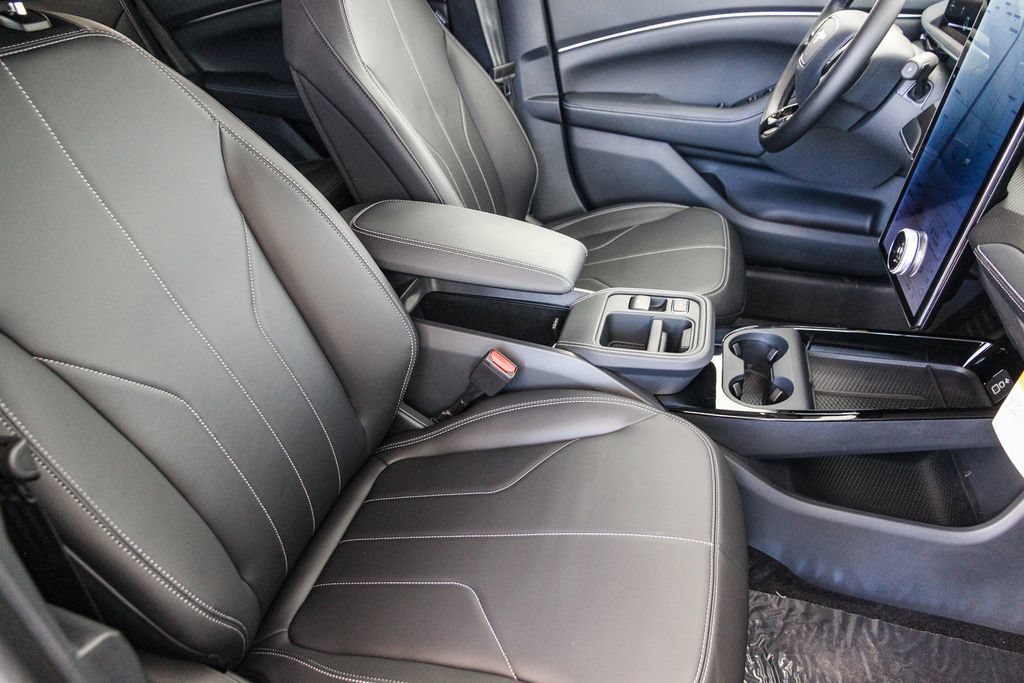 New 2026 Ford Mustang Mach-E Select RWD image 17