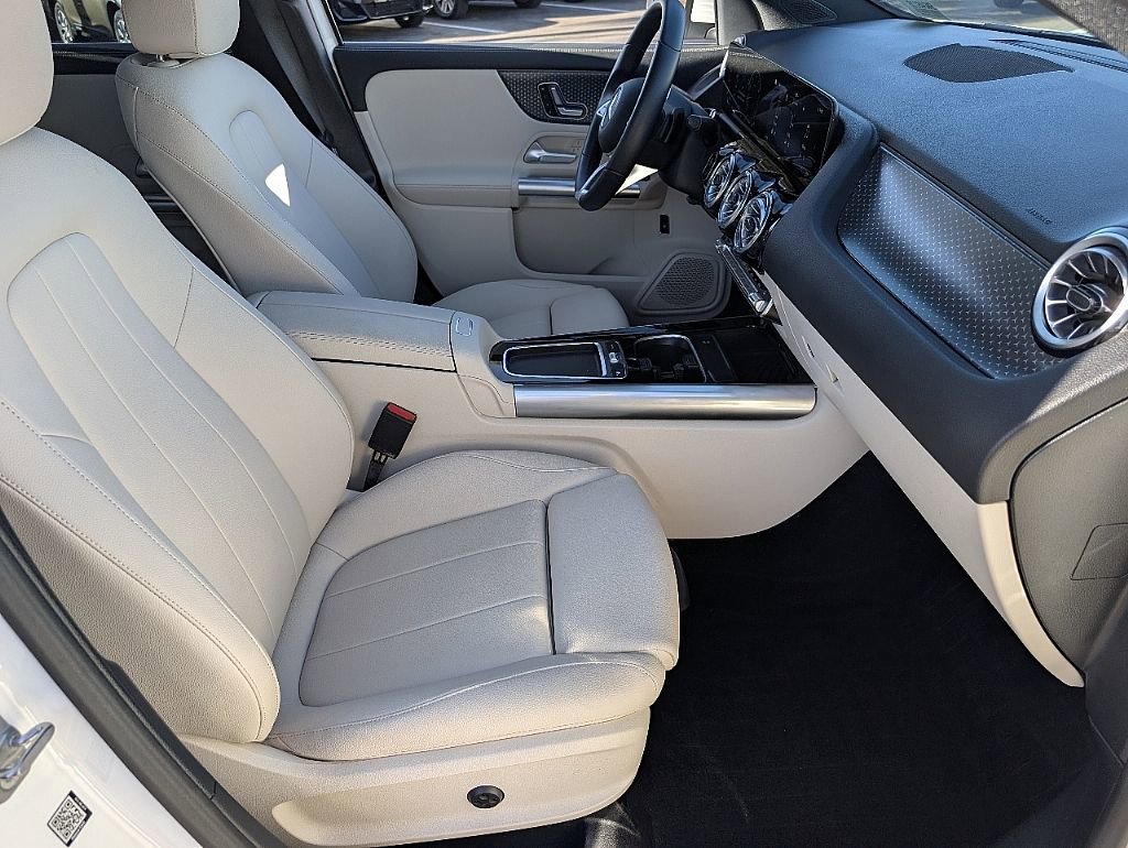 Used 2025 Mercedes-Benz GLA 250 image 18