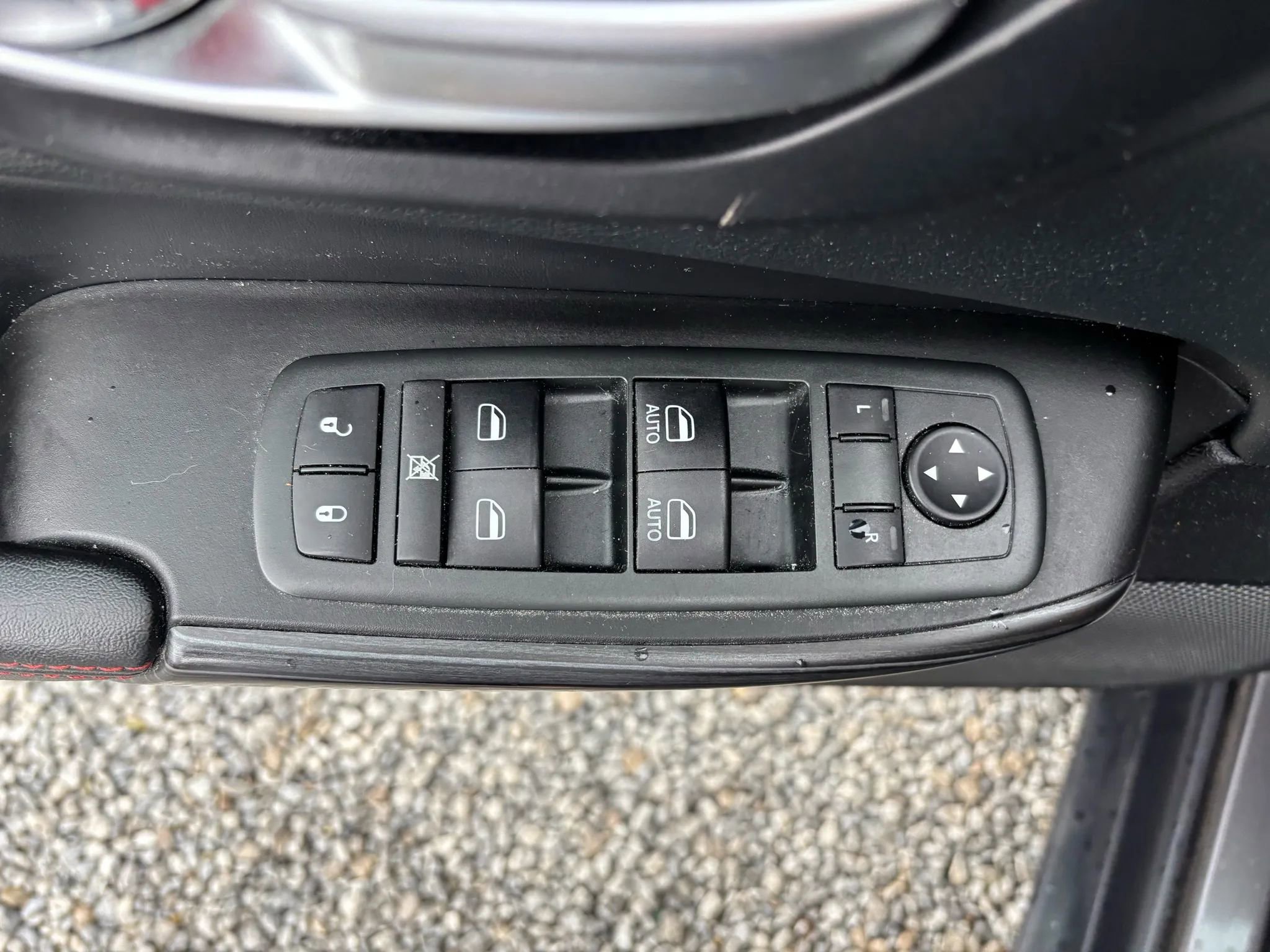 Used 2014 Jeep Cherokee Trailhawk w/ Comfort/Convenience Group image 18