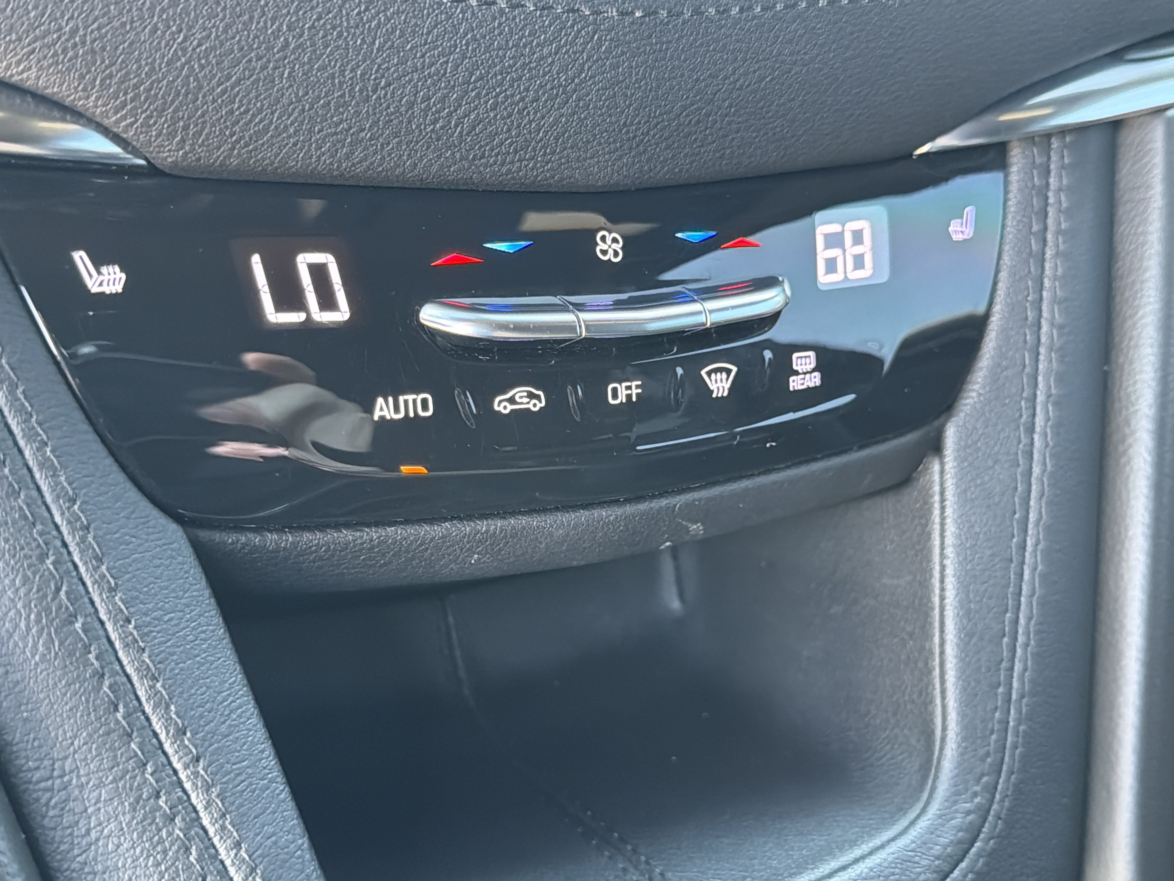 Used 2020 Cadillac XT5 Premium Luxury AWD/4WD image 34