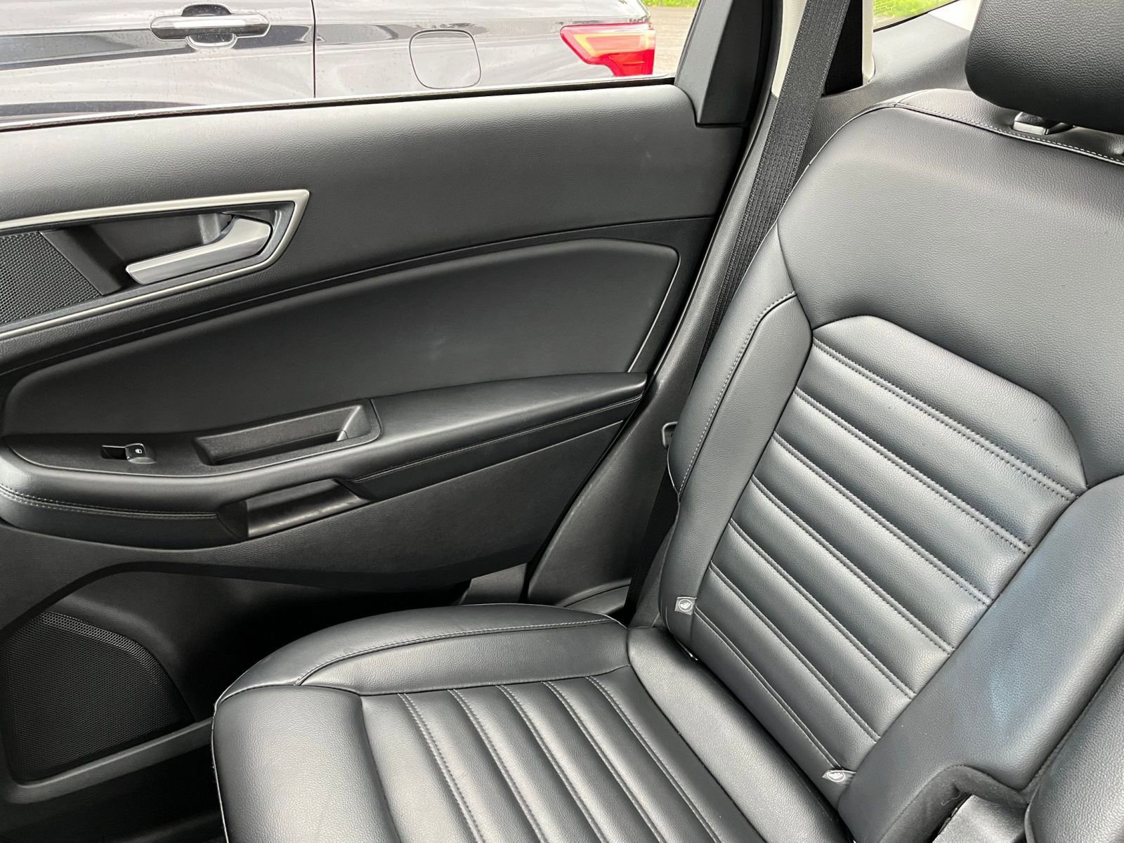 Used 2024 Ford Edge SEL image 41