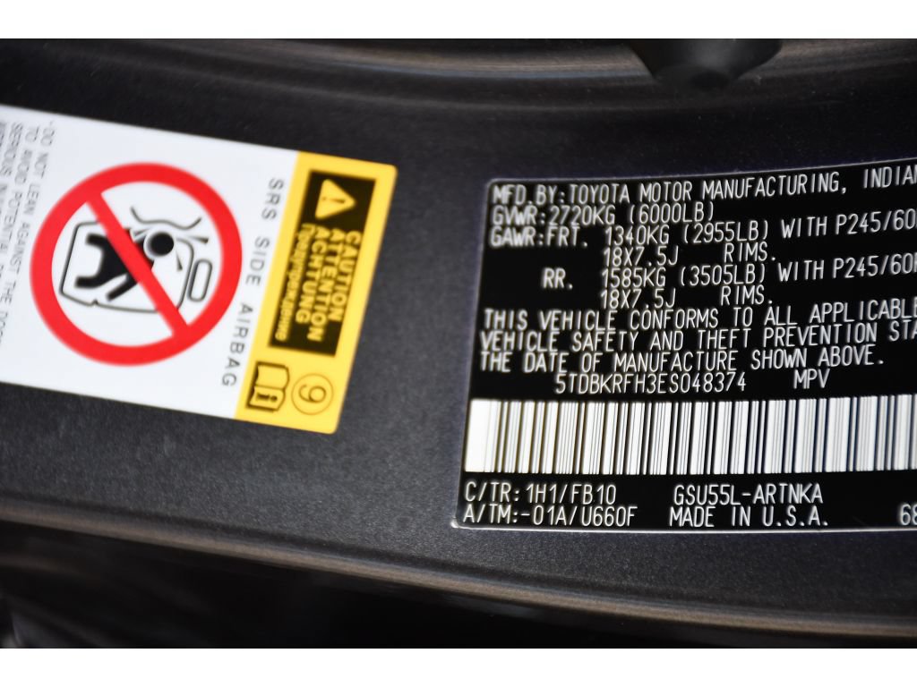 Used 2014 Toyota Highlander LE AWD/4WD image 23
