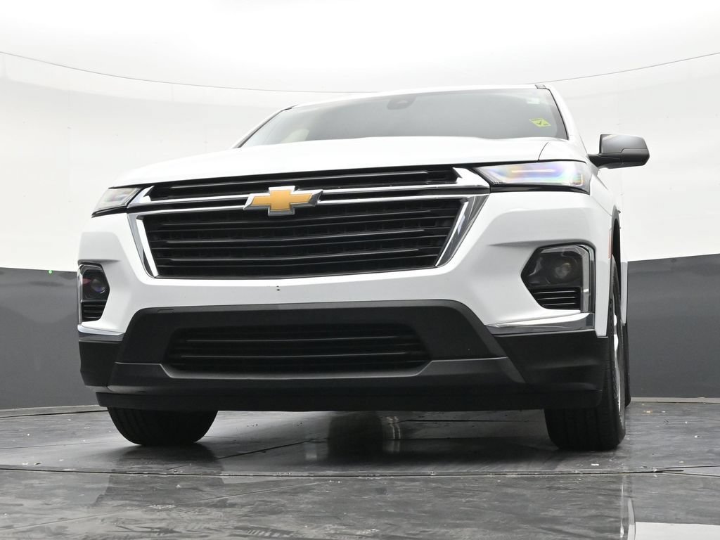Used 2023 Chevrolet Traverse LS FWD image 27