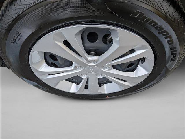 Used 2025 Chevrolet Trax LS image 21