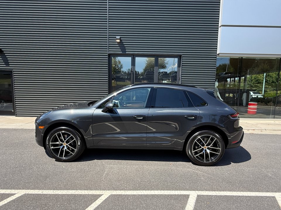 New 2026 Porsche Macan Turbo AWD/4WD image 2