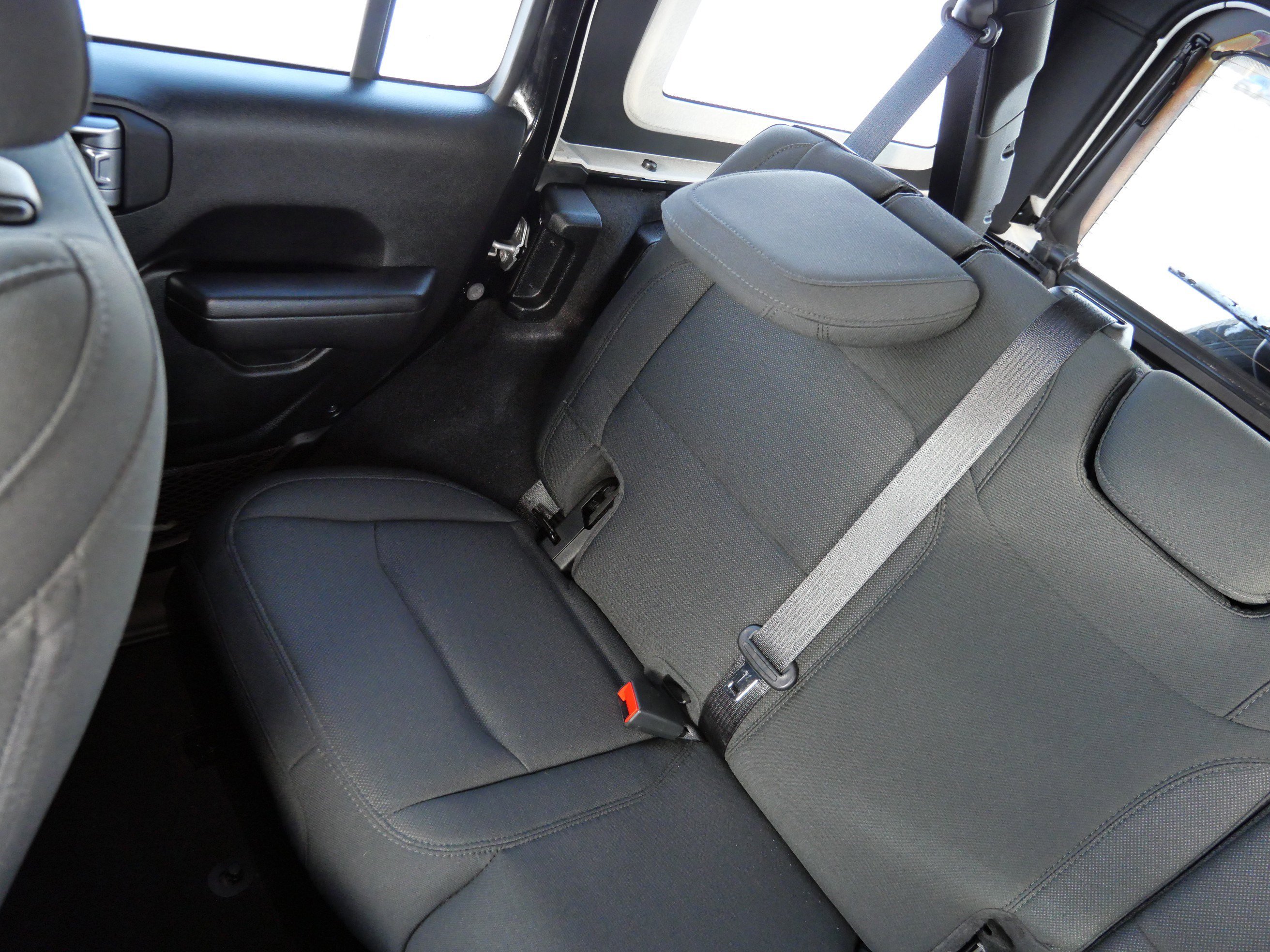 Used 2021 Jeep Wrangler Unlimited Sport image 12