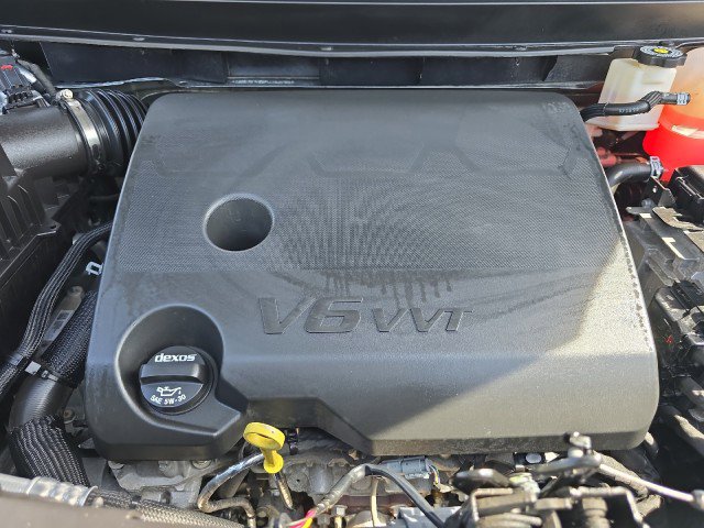 Used 2023 Chevrolet Traverse LS w/ Safety Package image 50