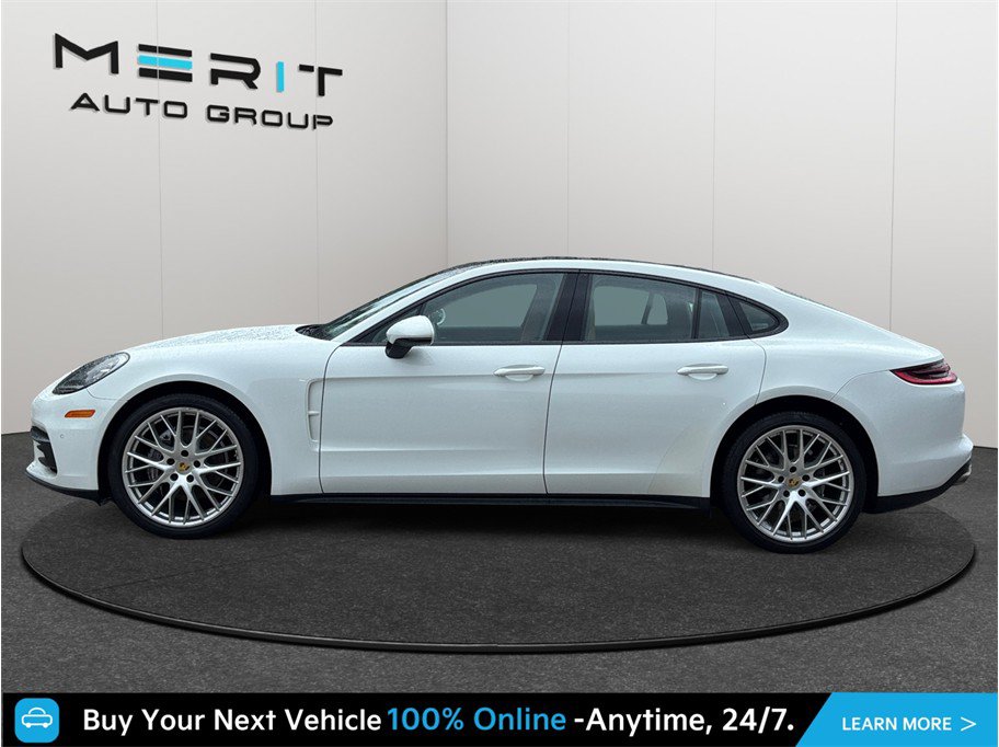 Used 2017 Porsche Panamera 4 AWD/4WD image 5