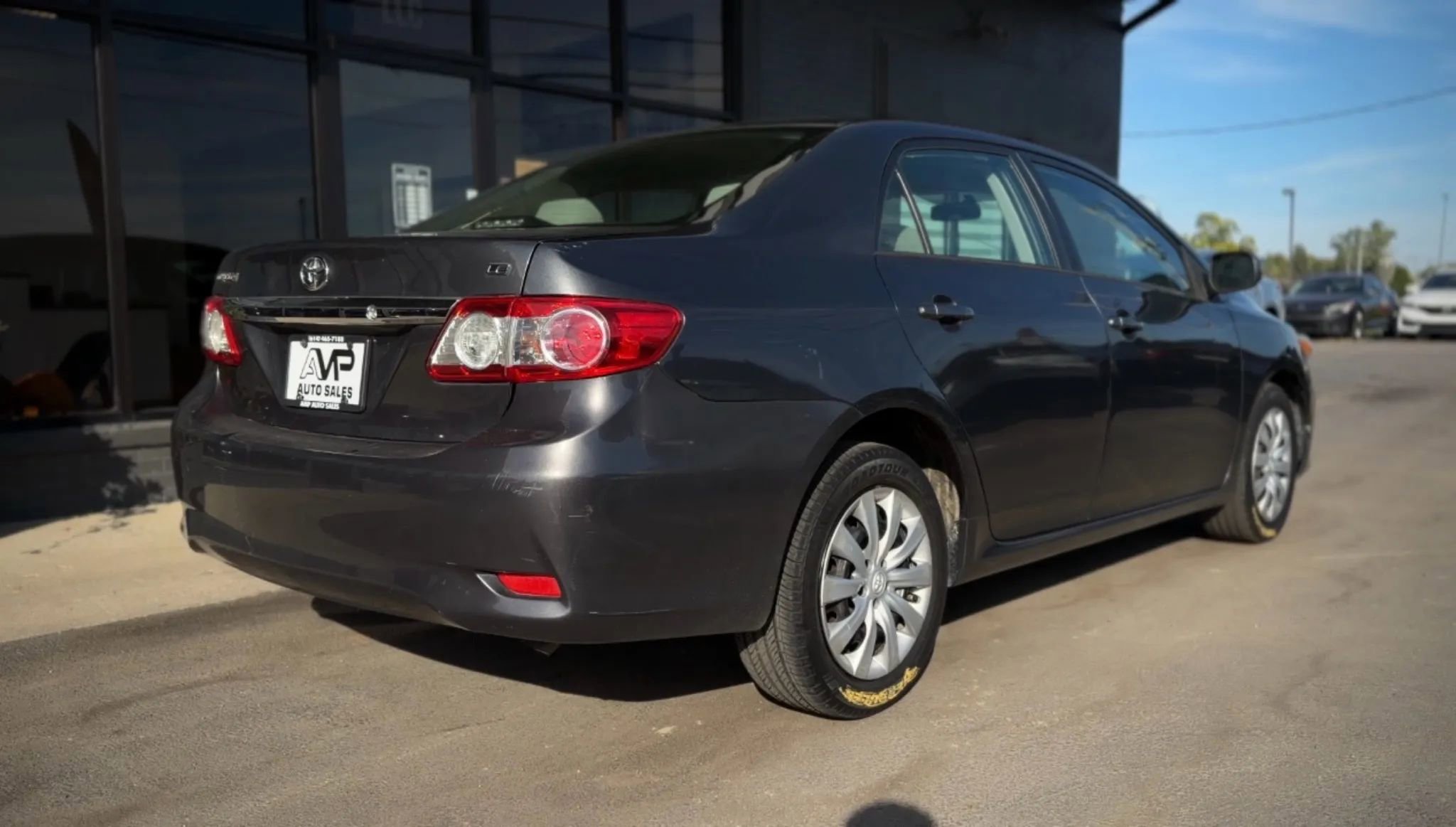 Used 2012 Toyota Corolla LE image 3