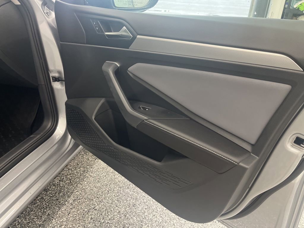 New 2026 Volkswagen Jetta SE image 35