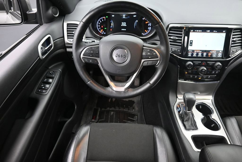 Used 2021 Jeep Grand Cherokee Laredo X AWD/4WD image 12