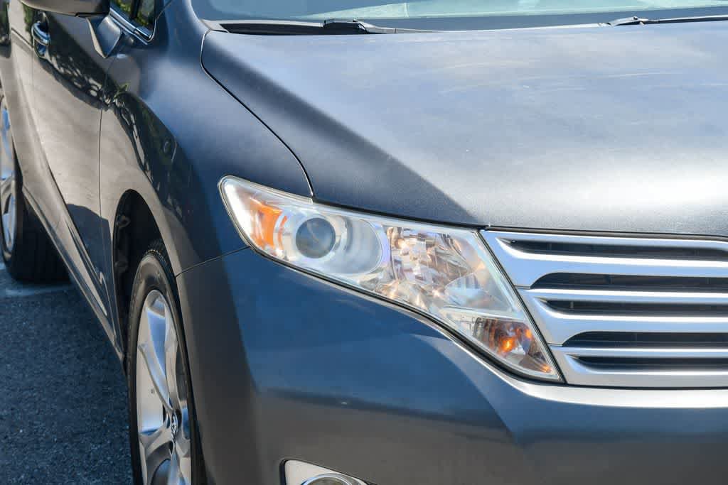 Used 2010 Toyota Venza FWD image 4