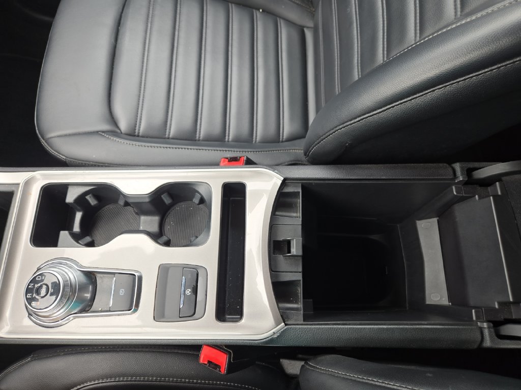 Used 2024 Ford Edge SEL AWD/4WD image 25