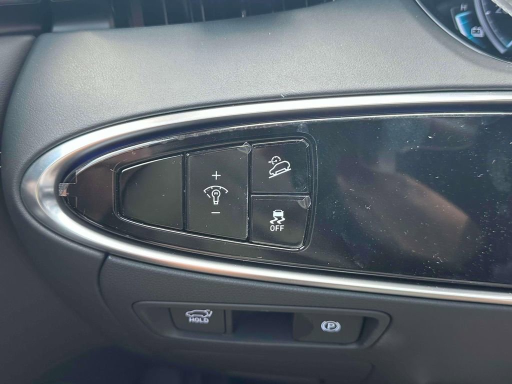 New 2025 Genesis Electrified GV70 Advanced w/ Prestige Package image 31