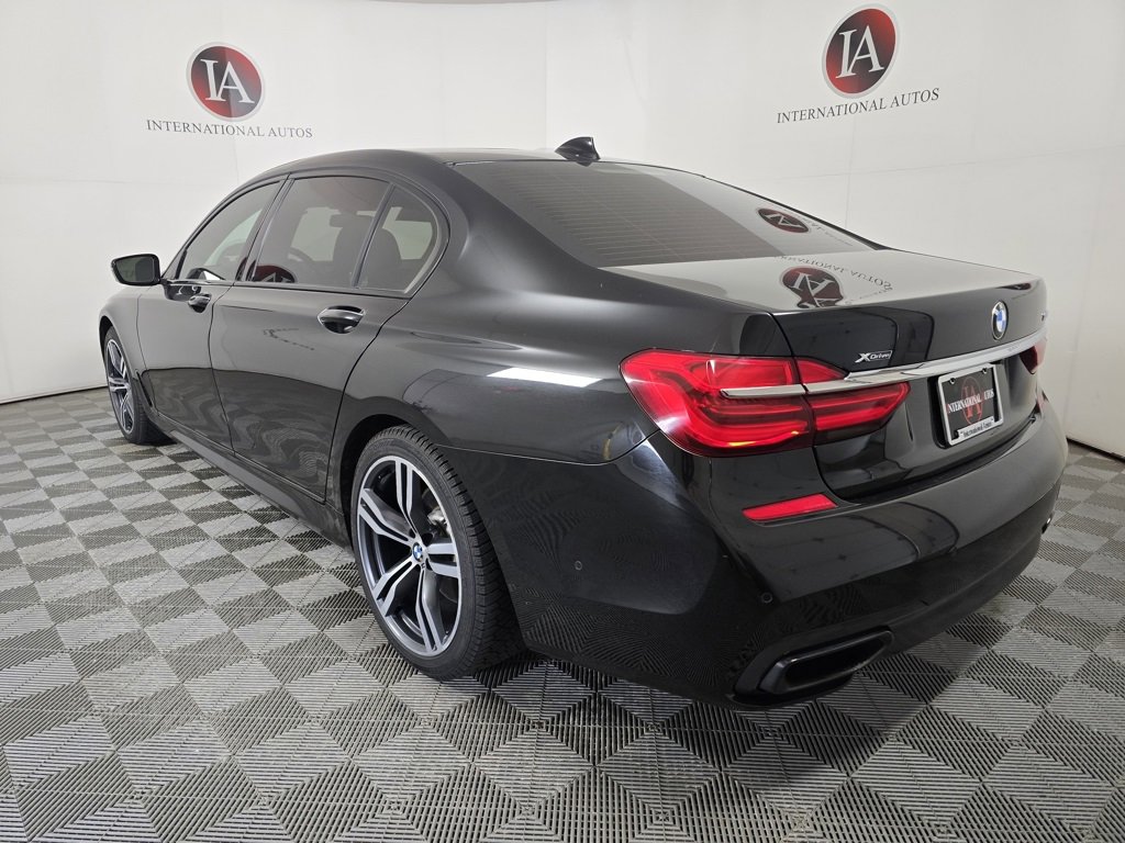 Used 2016 BMW 750i xDrive image 7