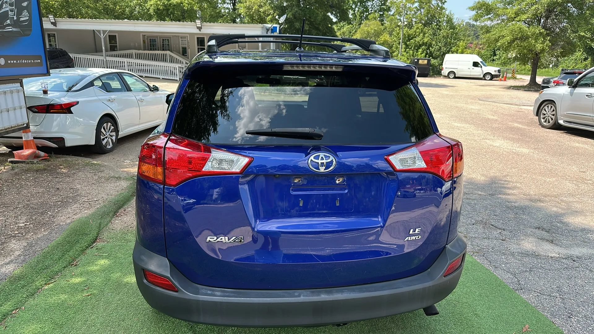 Used 2015 Toyota RAV4 LE AWD/4WD image 5