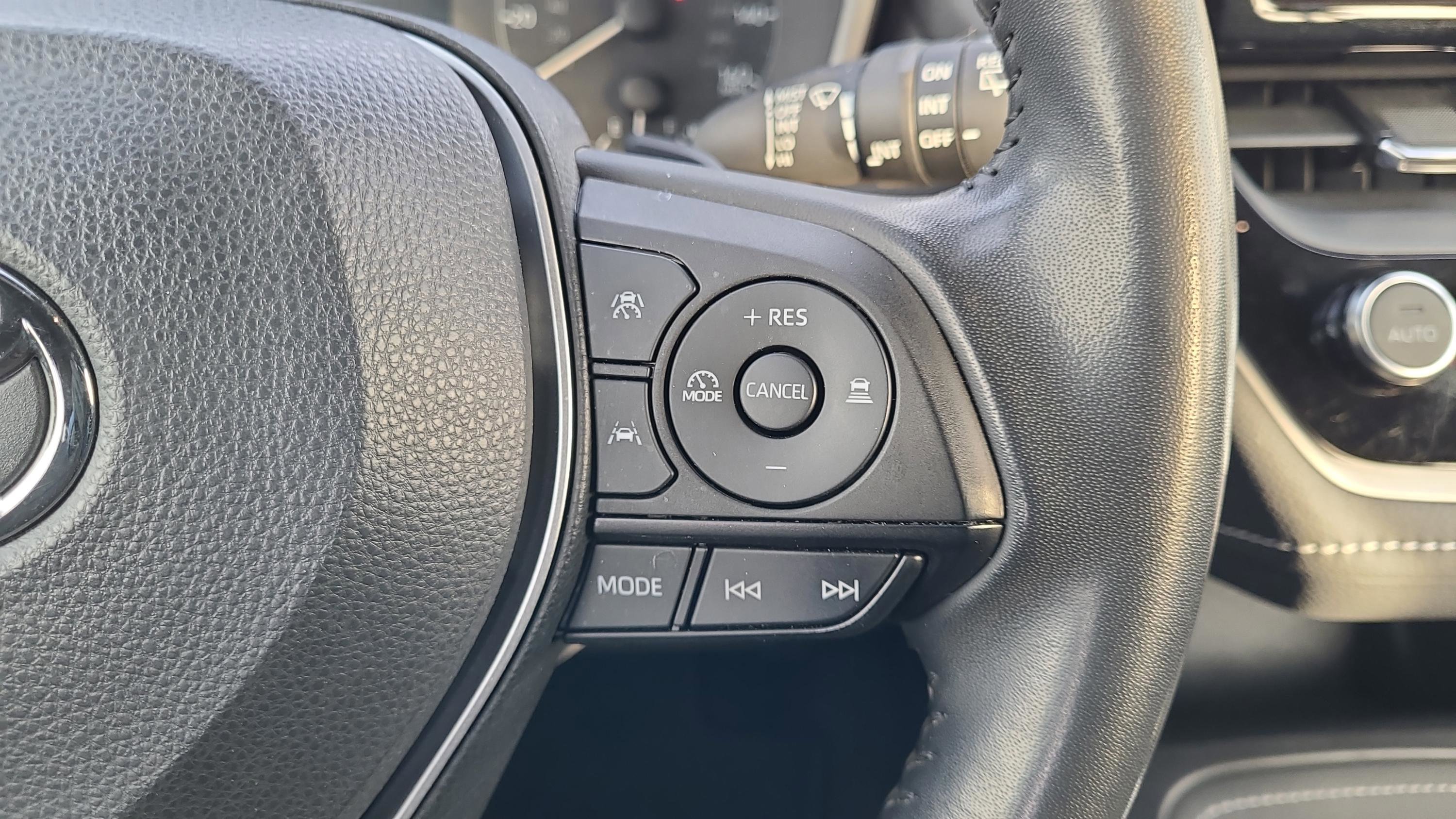 Used 2024 Toyota Corolla SE image 11