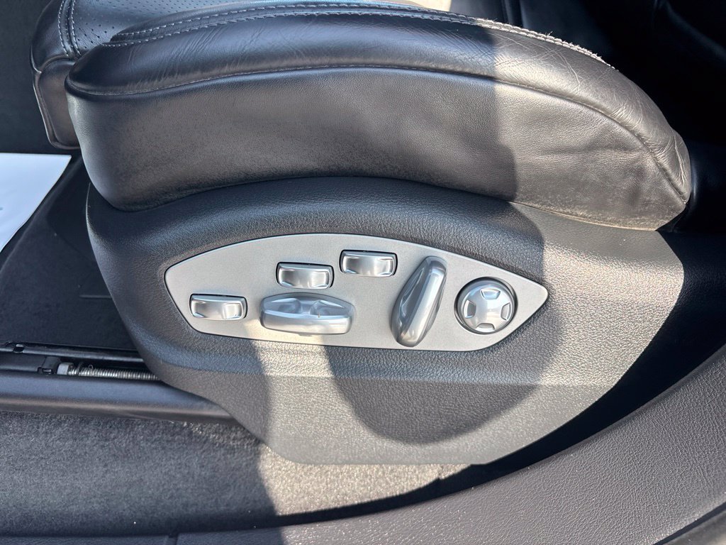 Used 2017 Porsche Cayenne GTS AWD/4WD image 20