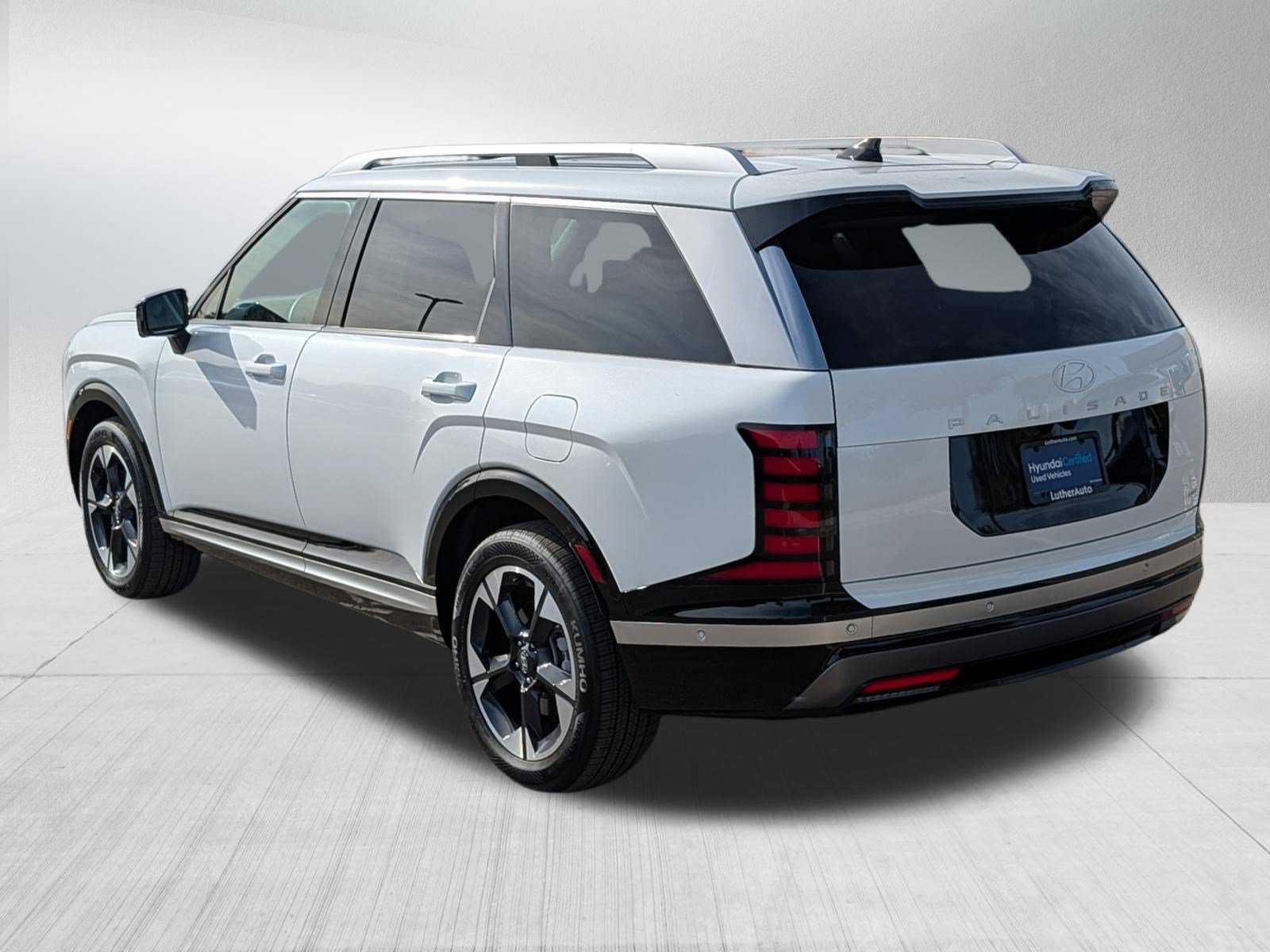 Certified 2026 Hyundai Palisade Limited AWD/4WD image 5