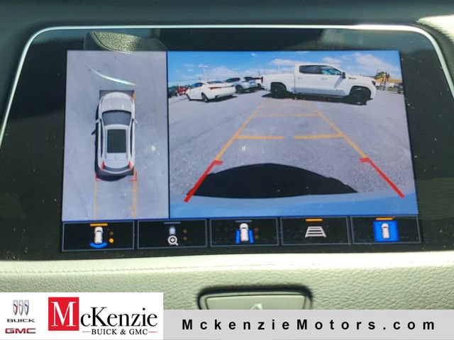 Used 2022 Cadillac XT4 Sport w/ Comfort Package FWD image 17