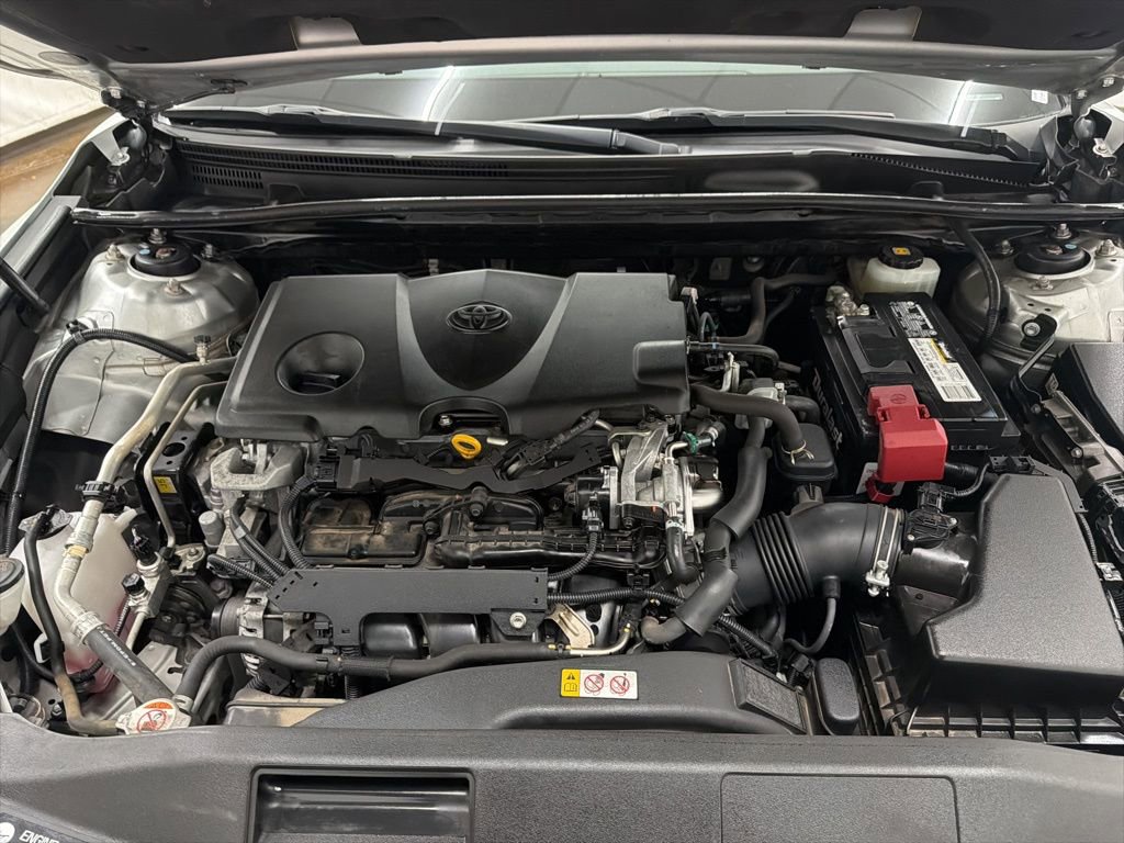 Used 2018 Toyota Camry LE image 28