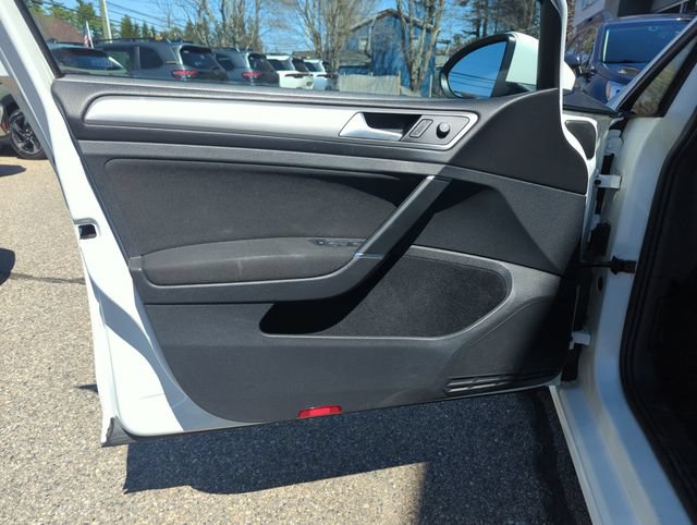 Used 2016 Volkswagen Golf S FWD image 15