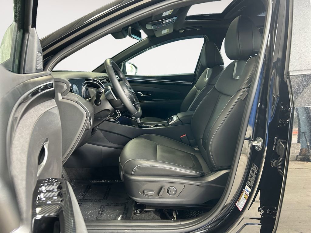 Certified 2024 Hyundai Santa Cruz Limited image 15