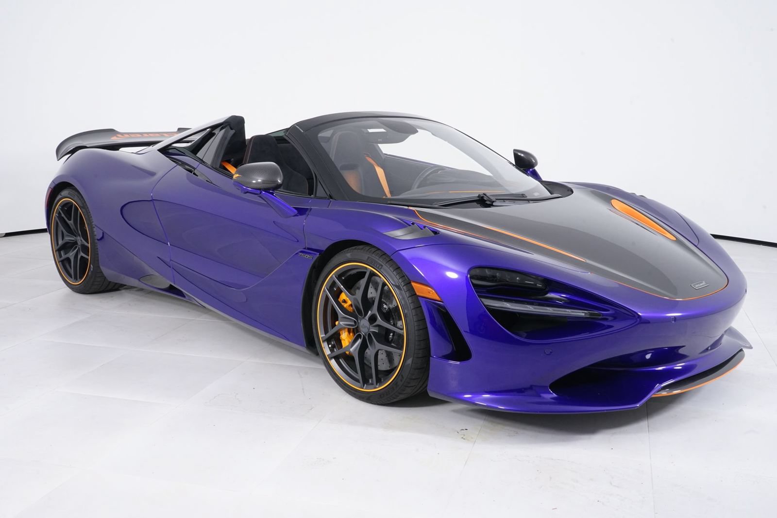Used 2025 McLaren 750S Spider RWD image 9