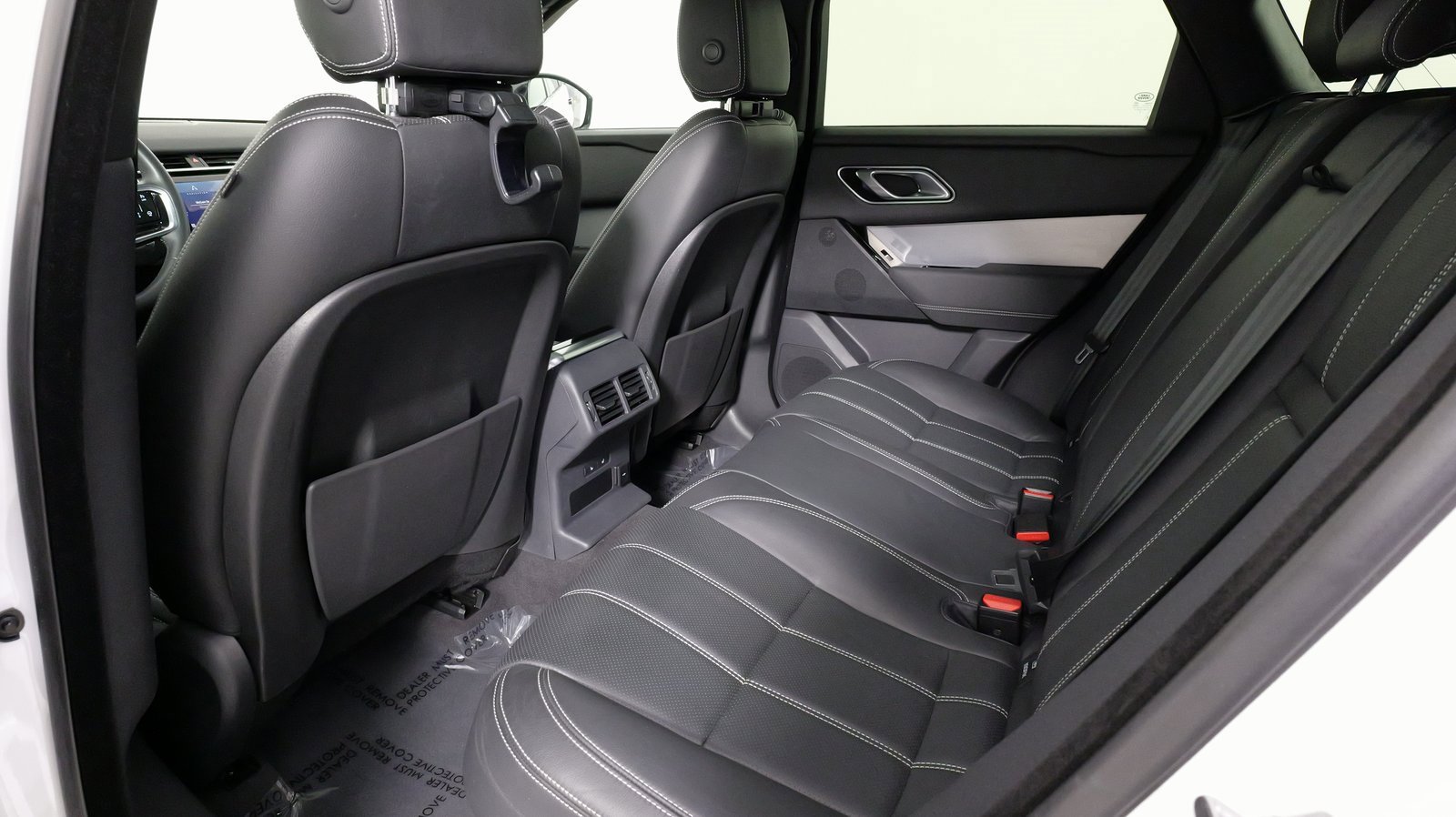 Used 2023 Land Rover Range Rover Velar R-Dynamic S image 34