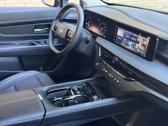 Used 2025 Nissan Murano SV AWD/4WD image 24