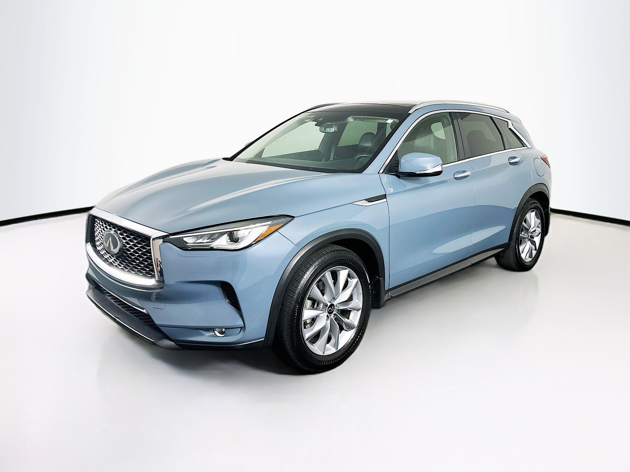 Used 2022 INFINITI QX50 Luxe image 3