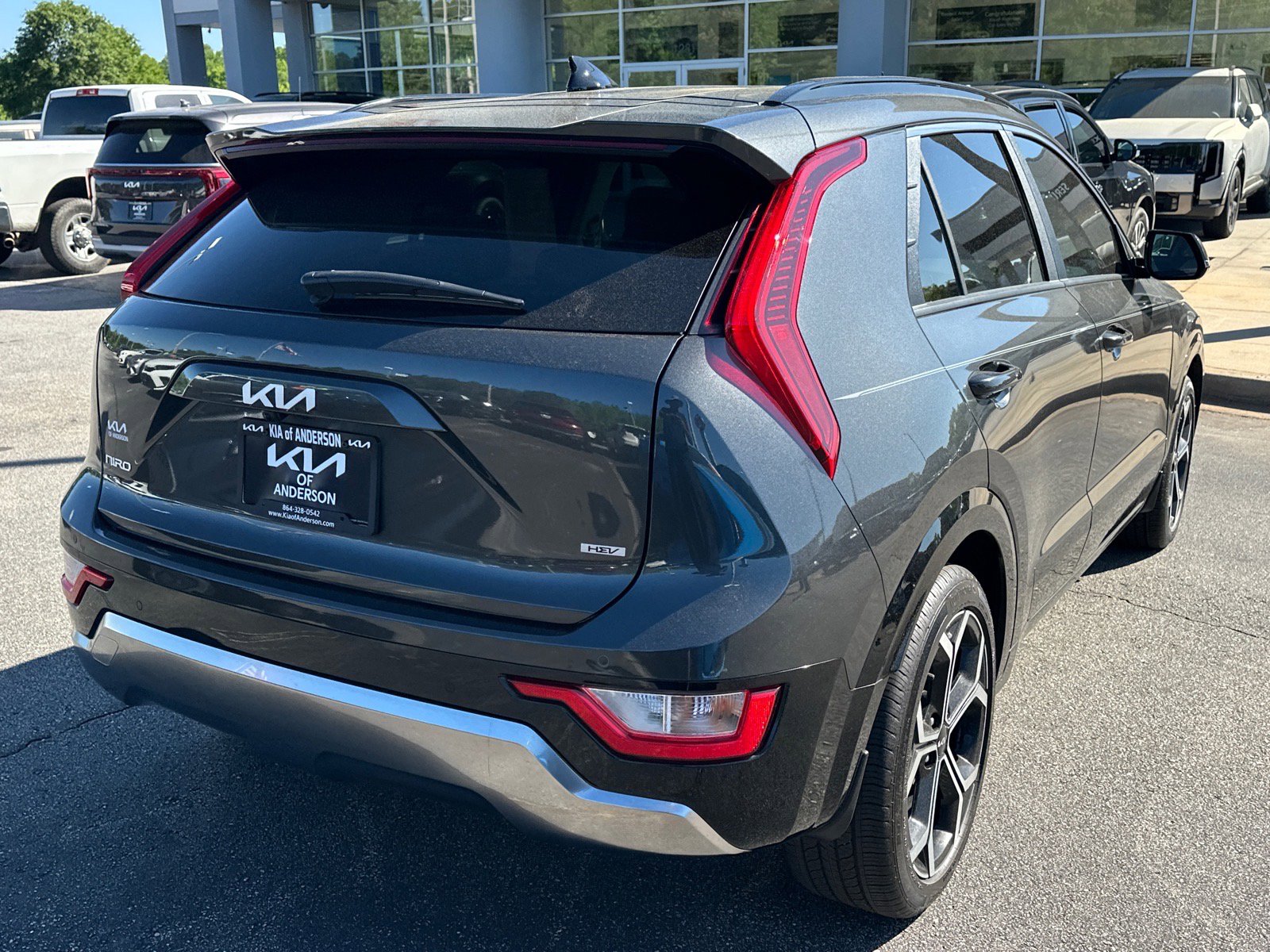Certified 2025 Kia Niro EX Touring FWD image 3