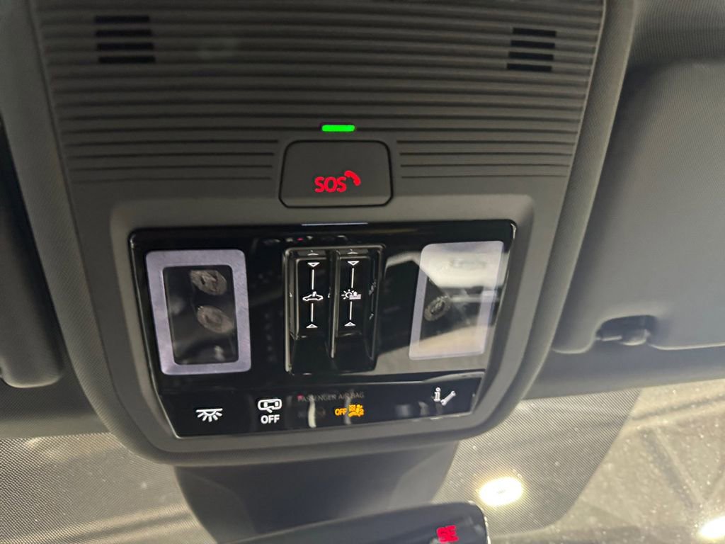 Used 2022 Audi Q4 e-tron Prestige image 24