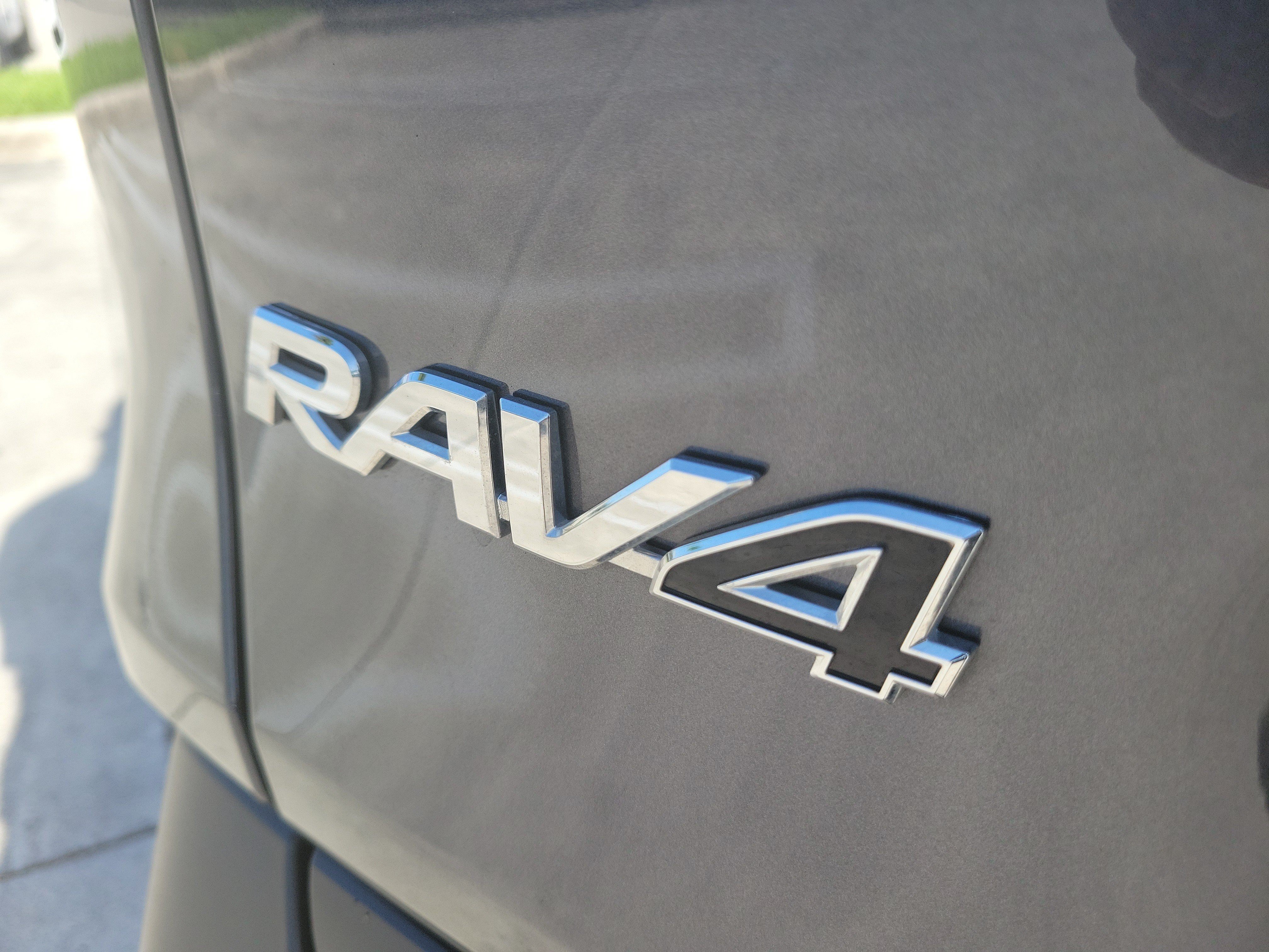 Used 2024 Toyota RAV4 LE FWD image 10