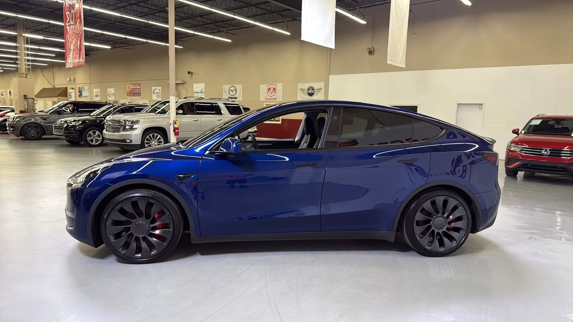 Used 2024 Tesla Model Y Performance AWD/4WD image 6