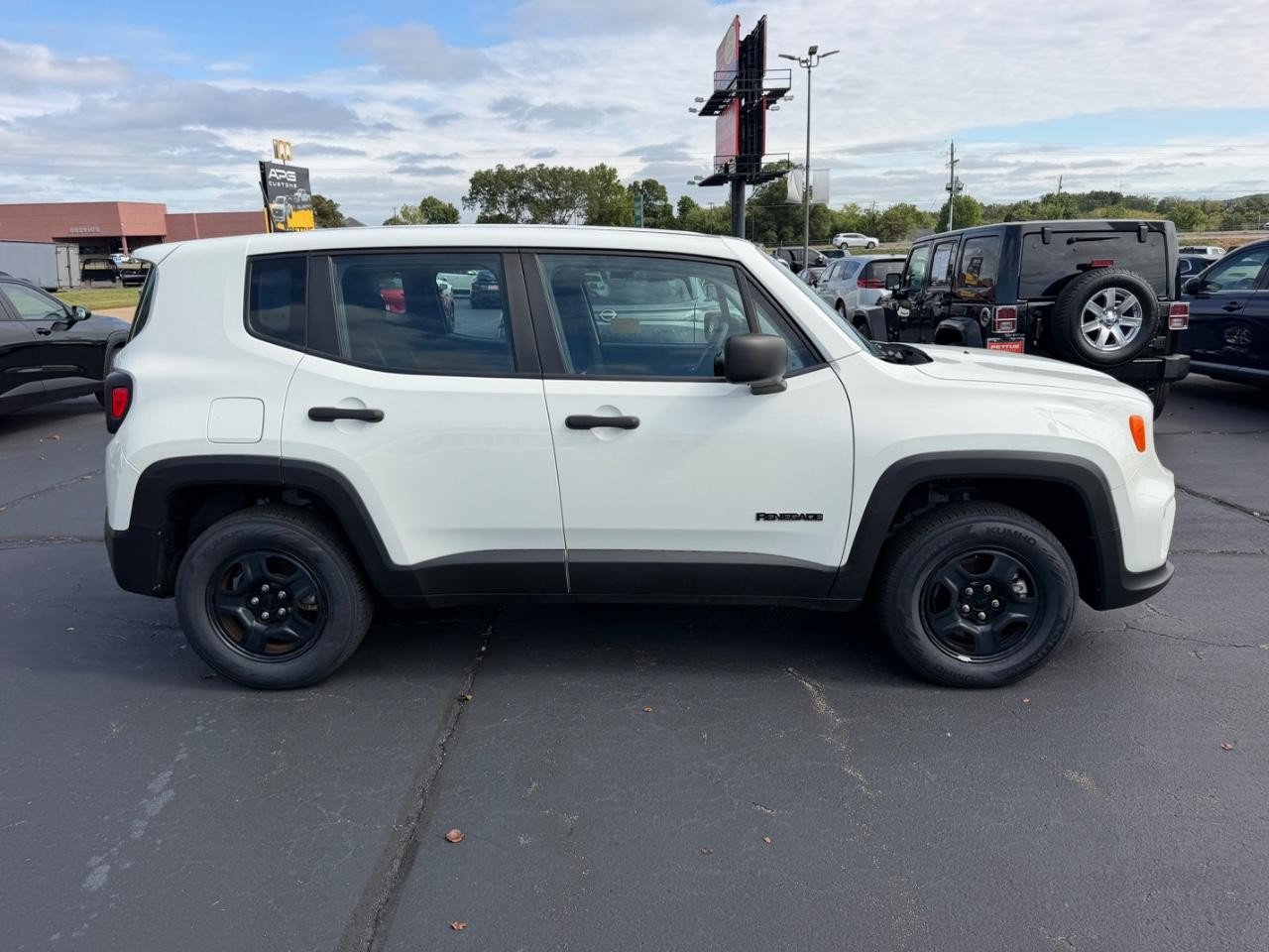 Used 2021 Jeep Renegade Sport AWD/4WD image 2