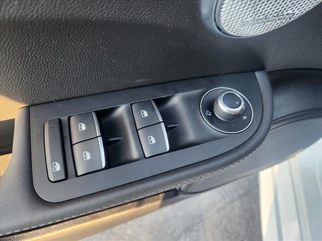 Used 2024 Alfa Romeo Giulia Veloce image 29