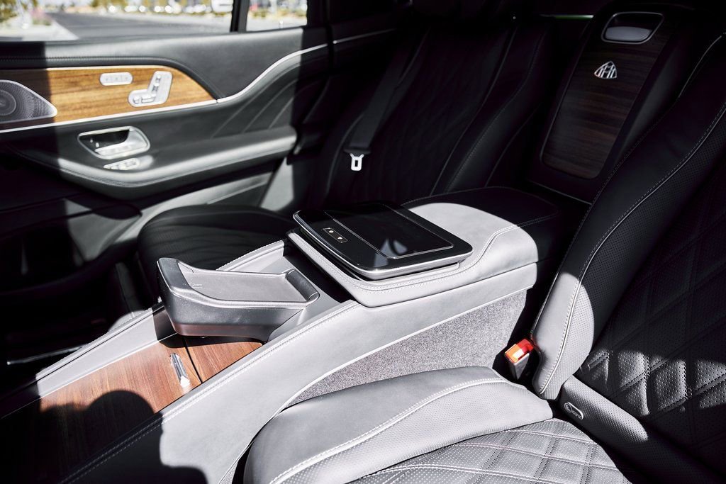 Used 2025 Mercedes-Benz Maybach GLS 600 4MATIC image 53