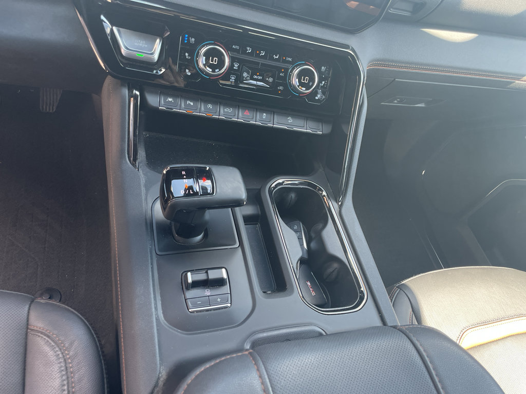 Used 2024 GMC Sierra 1500 AT4 w/ Technology Package image 15