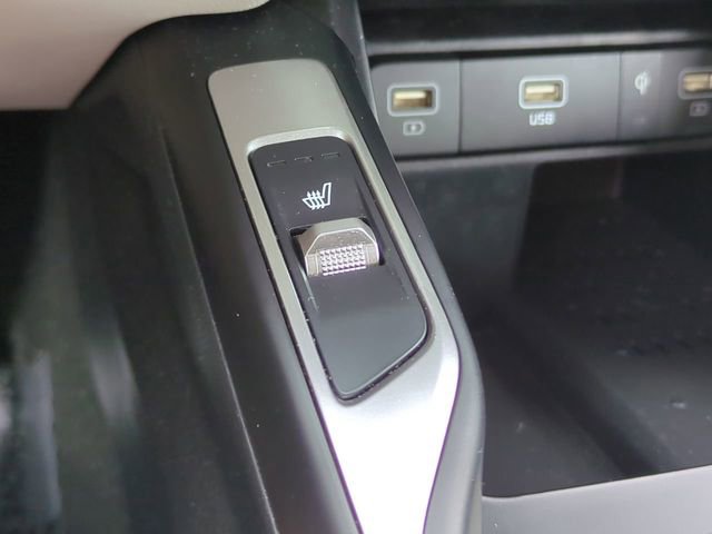 Used 2023 Kia Sorento EX w/ Panoramic Sunroof Package FWD image 24