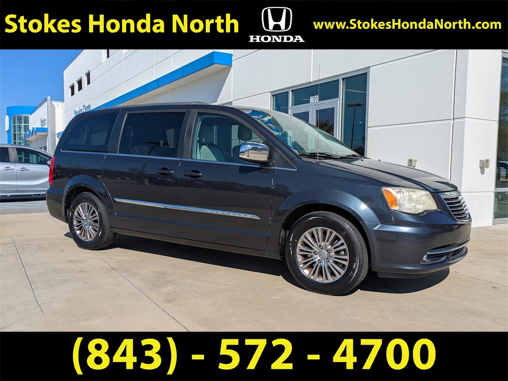 Used 2014 Chrysler Town & Country Touring-L