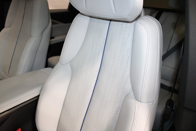 New 2027 Cadillac Lyriq Luxury AWD/4WD image 7
