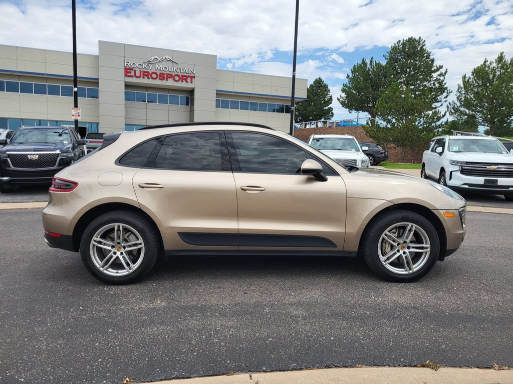 Used 2017 Porsche Macan S AWD/4WD image 3